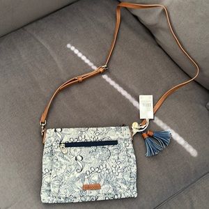 NWT!sakroots artist circle crossbody bag